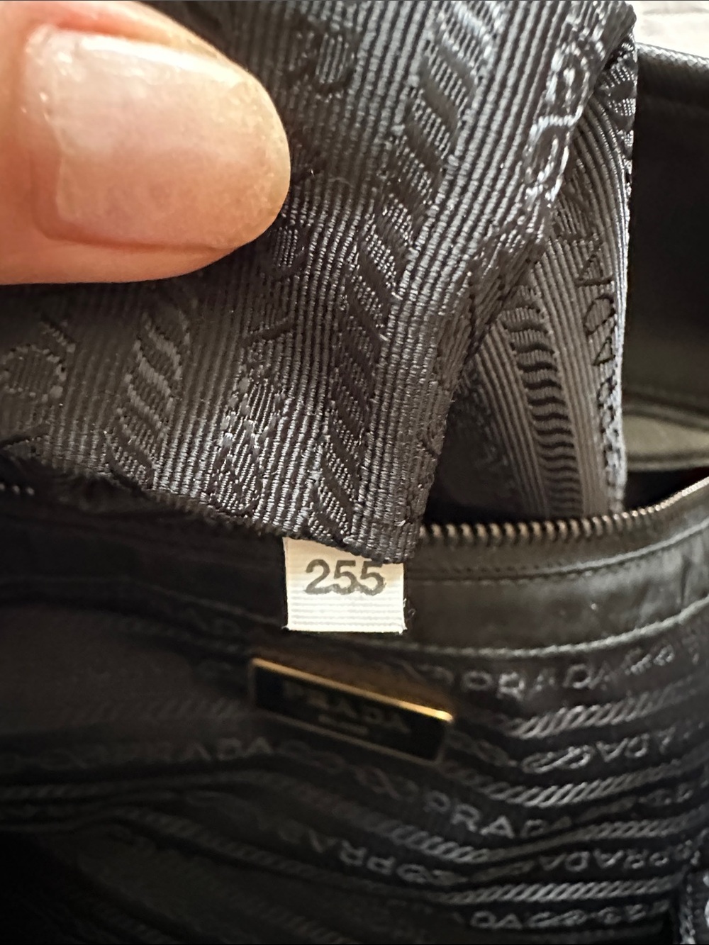 Prada Tessuto Nylon Ricamo tote bag - Picture 13 of 16